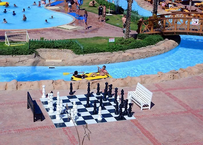 Charmillion Club Aquapark