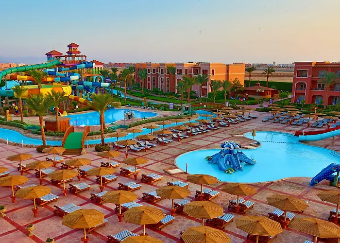 Charmillion Club Aquapark Resort 5*
