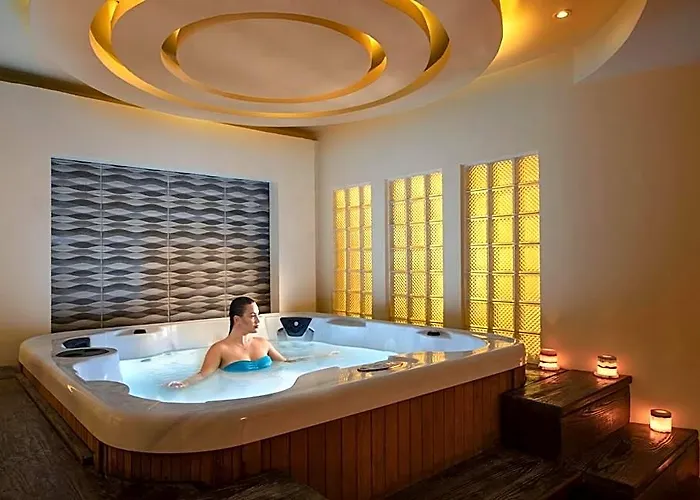 Charmillion Club Aquapark 5*