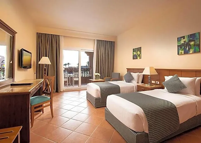 Charmillion Club Aquapark 5*