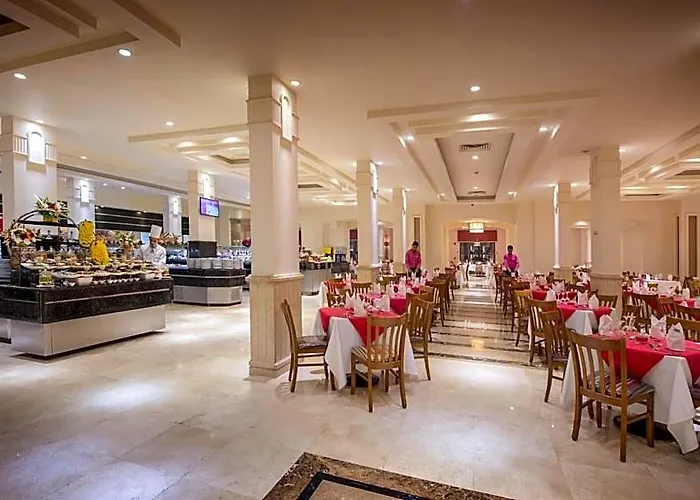 Charmillion Club Aquapark Resort