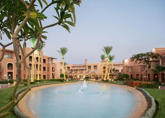Charmillion Club Aquapark Resort 5*